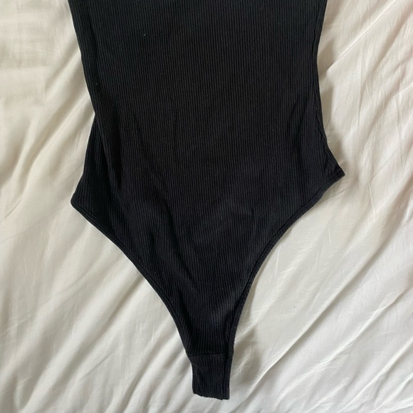 URBAN OUTFITTERS STRAPLESS RIBBED BODYSUIT - Picture 4 of 4